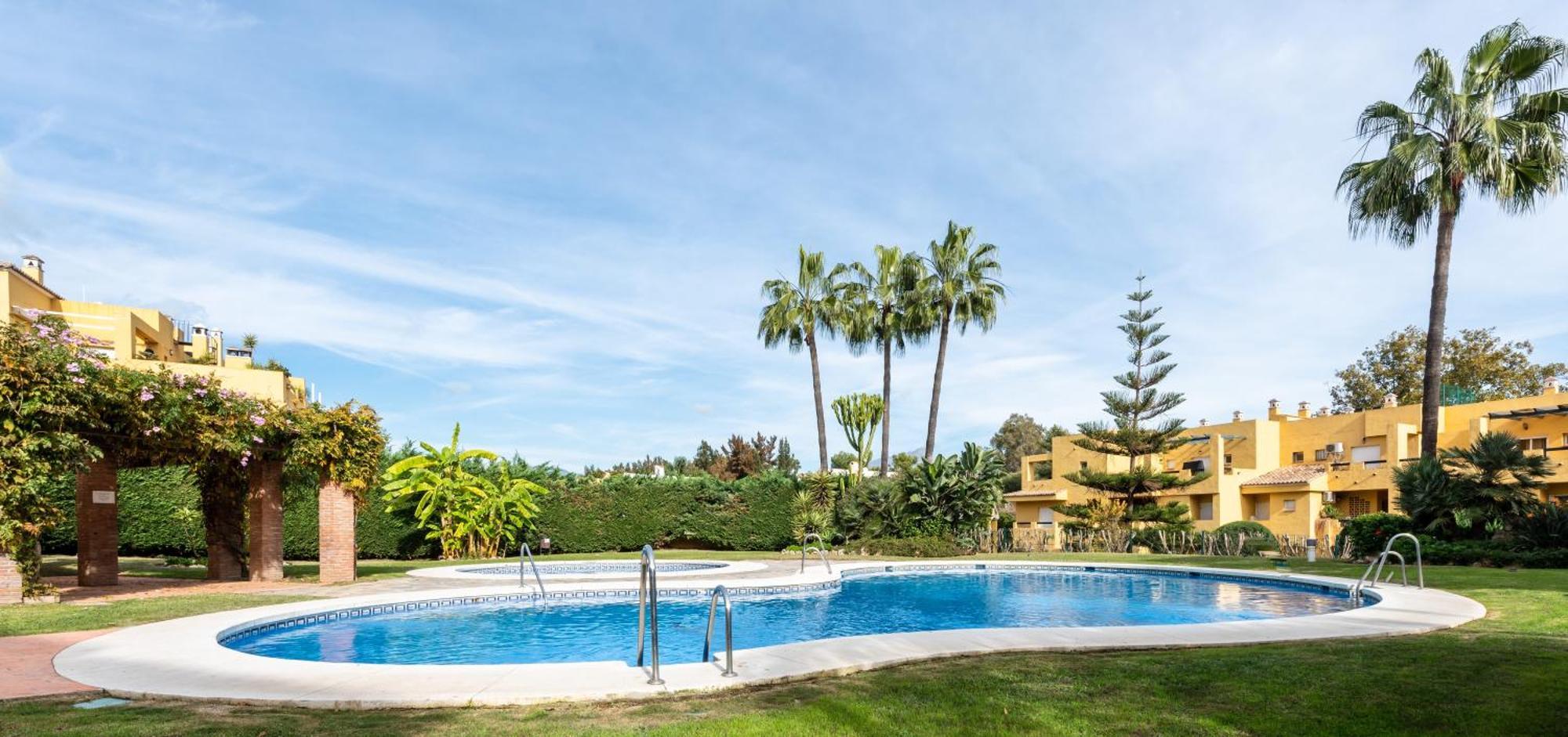 Apartamento Duplex Los Cartujanos I Marbella Exterior foto
